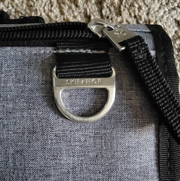 Pronto Signature Changing Station by Skip Hop in heathered gray - Picture 7 of 10